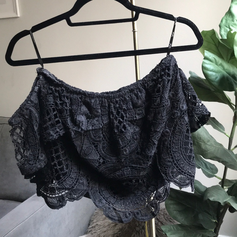 VaVa black strapless crop top